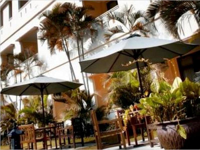 Rayz Hotel Malang Zewnętrze zdjęcie