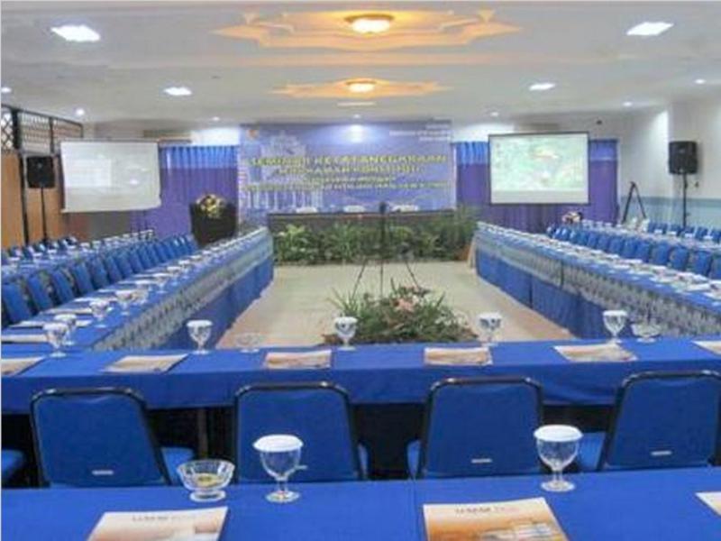 Rayz Hotel Malang Zewnętrze zdjęcie